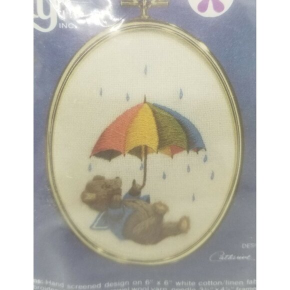 Cathy Needlecraft Golden Ovals Hang Gliding 1272 Needlepoint Crewel Kit - Picture 2 of 5